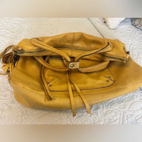 Well loved Lucky Brand 100% leather boho bag.  Large!  Yellow/distressed - Picture 15 of 15